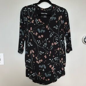 Latched mama 3/4 sleeve nursing top